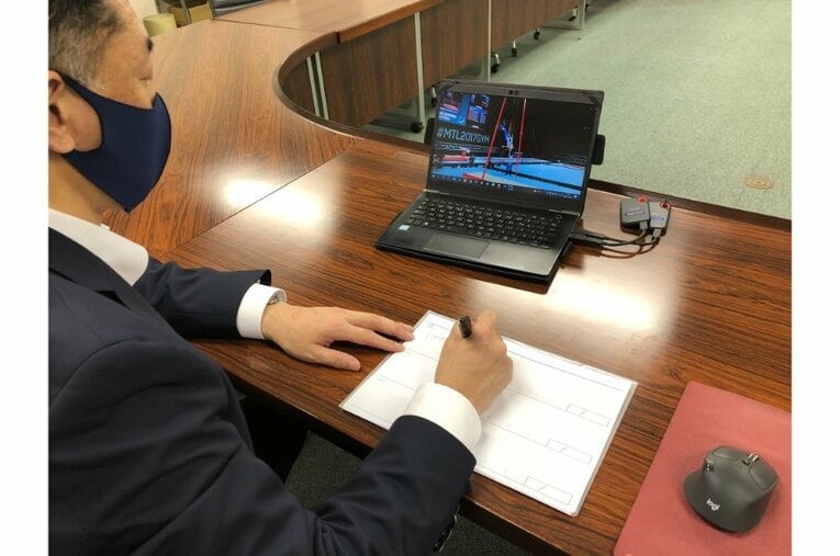 体操採点の様子　©Sports Graphic Number