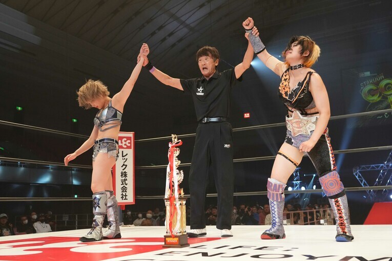 MIRAIと安納サオリによる白いベルト戦　©Essei Hara