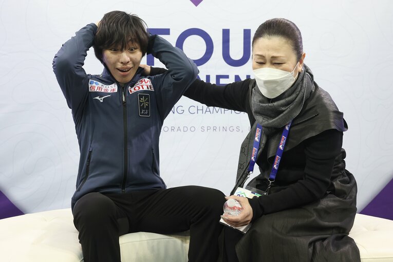 得点を見て驚く三浦　©Getty Images