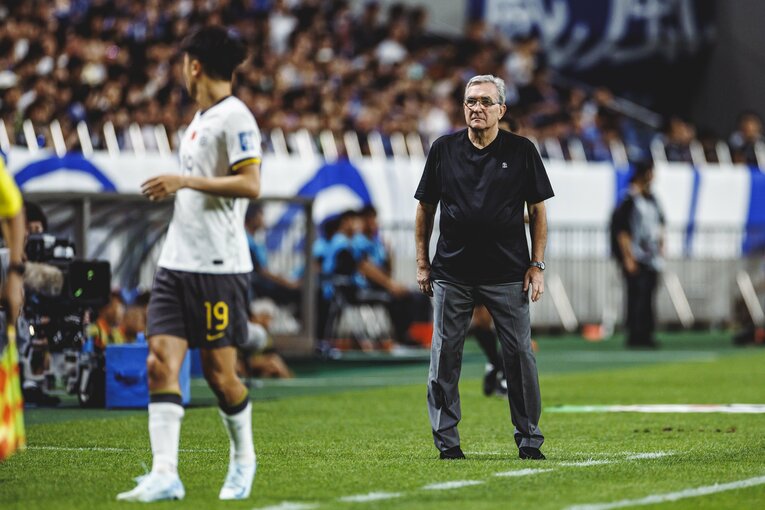 中国のイバンコビッチ監督　©Kiichi Matsumoto