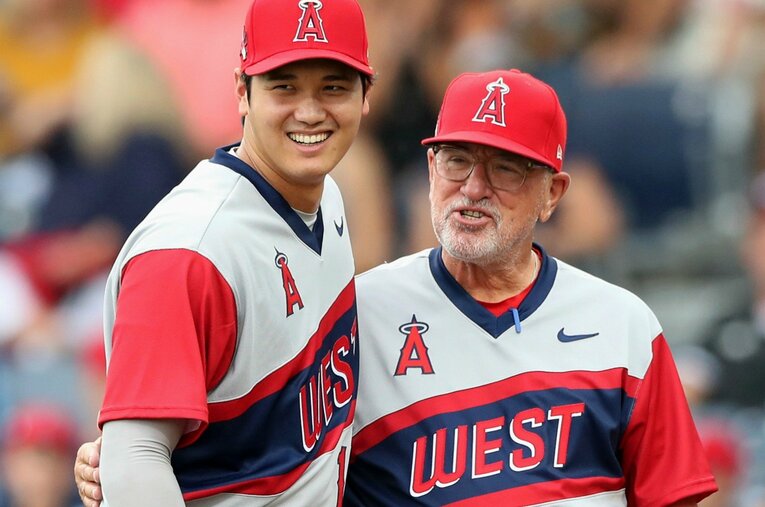 エンゼルス時代、二刀流挑戦を支えたマドン元監督と大谷翔平 ／ photograph by JIJI PRESS
