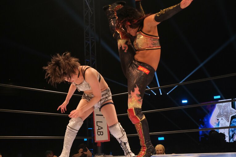 水着グラビアも披露のアイドル路線から急転換…素顔は“オラオラ”、スターダムのベルトも獲得した岩田美香の渇望「総合格闘技かキックにも」(21)