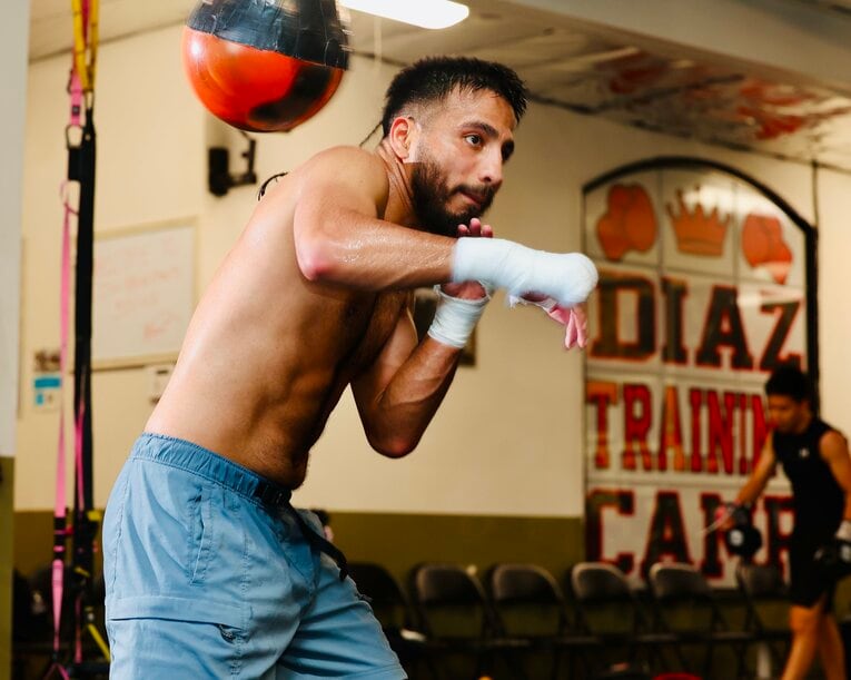 ラモン・カルデナス　©︎Mikey Williams/Top Rank