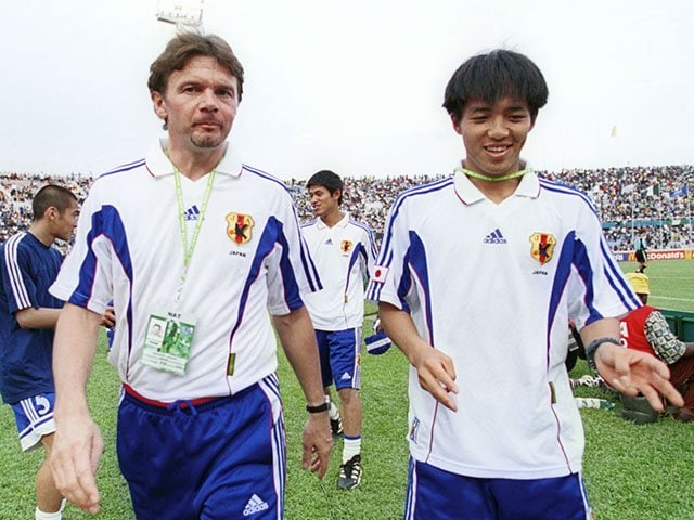 人気激安 2002年 日韓W杯 日本代表 16中田浩二 レプリカユニフォーム 