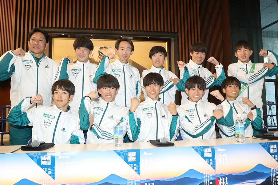 選手層が厚すぎる青学大「箱根駅伝にBチームも出走していたら何位だった?」を検証してみた〈Aチームは10分以上の大差で圧勝〉<Number Web> photograph by JIJI PRESS
