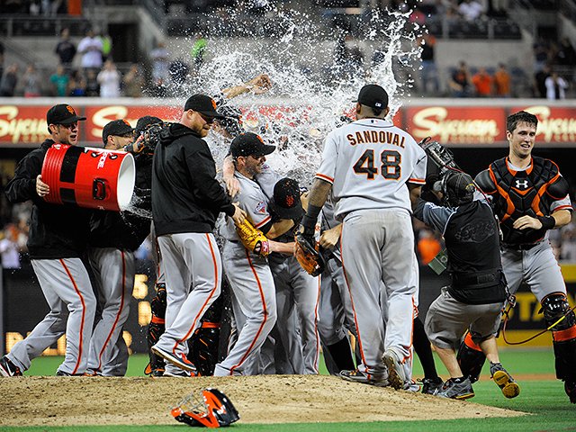 ノーヒッターを達成したリンスカムと、“凡打”で盛り立てたチームメイト