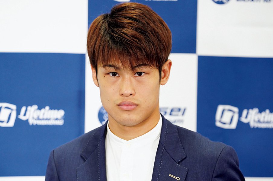 「次世代の井上尚弥」と呼ばれる男の異例すぎる挑戦…井岡一翔の前座でデビューする超新星・堤駿斗(22)の“逸材”ぶりが凄い<Number Web> photograph by AFLO