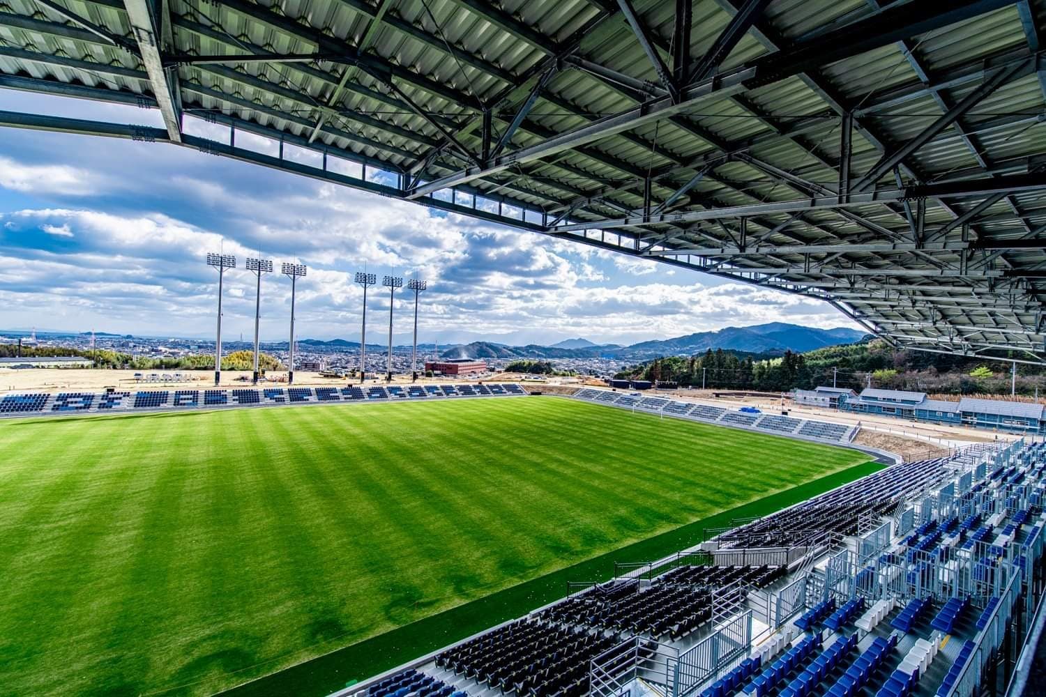 今治里山スタジアムの概観　©︎FC. IMABARI