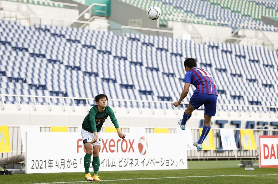 風間八宏に聞く「高校サッカーのロングスロー問題、どう見てました？」「日本で論争すること自体が論外だね」＜Number Web＞ photograph by KYODO