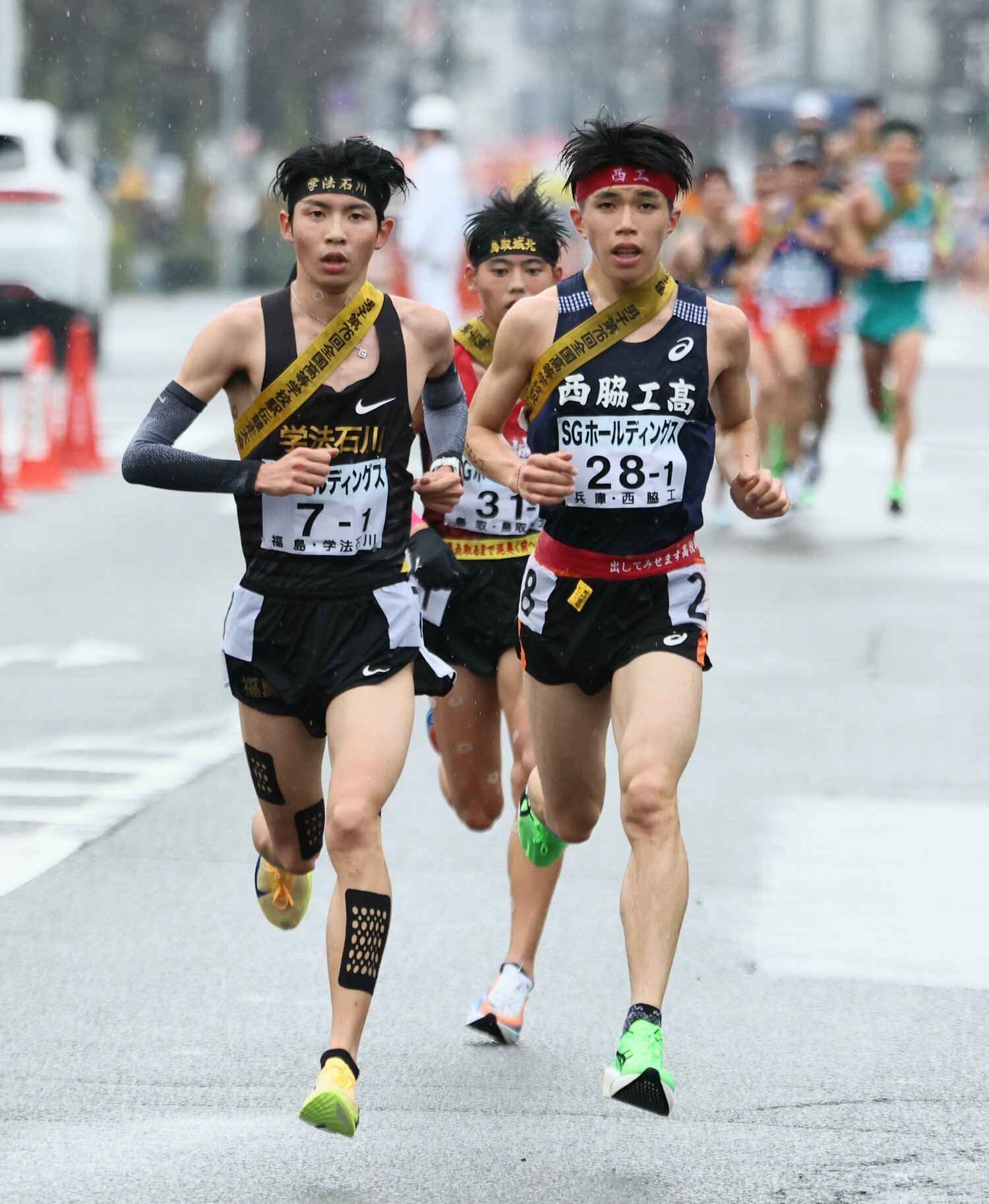 増子陽太(左)、新妻遼己(右)、本田桜二郎(中)の「高校BIG3」がいずれも早稲田大に ©JIJI PRESS