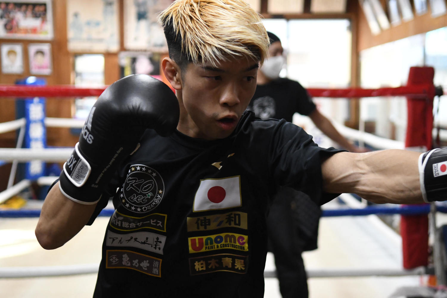 直前インタビュー 15戦全勝の俊才 田中恒成が語る 井岡とは 目指しているところが全然違う ボクシング Number Web ナンバー 直前インタビュー 15戦全勝の俊才 田中恒成が語る 井岡とは 目指しているところが全然違う ボクシング Number Web ナンバー