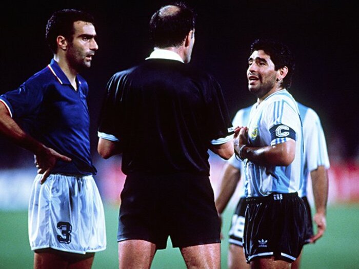 “カテナッチョ”は死語にならない。吉田と冨安がイタリアにいる価値。＜Number Web＞ photograph by AFLO