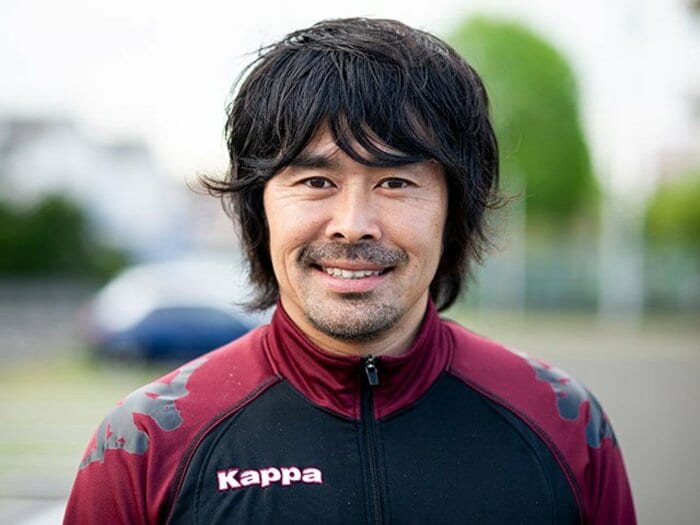 欧州デビュー目前に…3度の前十字靭帯断裂で消えた“天才”は全国注目の指導者になっていた! 財前宣之47歳の今「俺にしかできないことがある」<Number Web> photograph by Yuki Suenaga