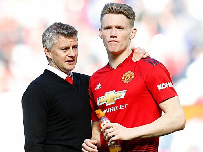 「ないもの」だらけの名門マンU。それでも監督交代は得策ではない。＜Number Web＞ photograph by Uniphoto Press