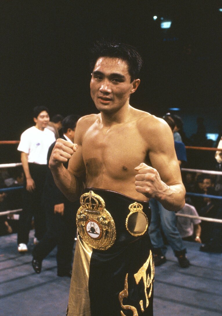 1995年、日本人初の世界ミドル級王者となった竹原慎二。現在は藤岡奈穂子のジムの会長を務めている　©AFLO