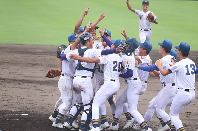 昨夏「衝撃の敗戦」から1年。今年も各地で波乱が起きる中、聖光学院が王者を奪還した ／ photograph by Genki Taguchi