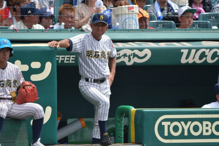 明石商業・狭間善徳監督（2019年）©Hideki Sugiyama