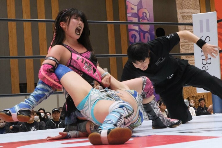 学級委員長も務めた「高校生レスラー」 吏南（17歳）がタイトル戦で見せた“肩書き以上の可能性”…来春の卒業後はプロレス専念へ(45)