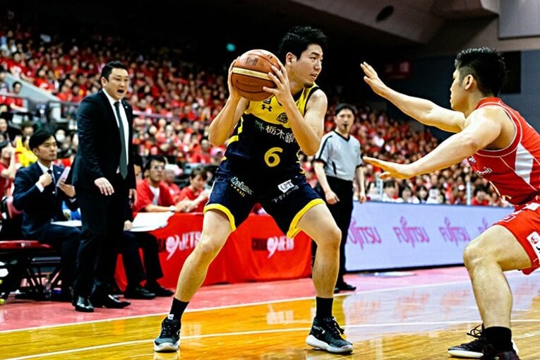 田口成浩と比江島慎の「移籍1年目」。難しい時期を乗り越え、開花の時へ。(2)