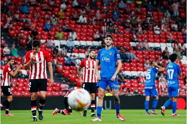 久保建英を間近で撮って気づいた《試合前ルーティンとファールを受けた後のクセ》 韓国の至宝イ・ガンインとの共存はどうなる？(20)