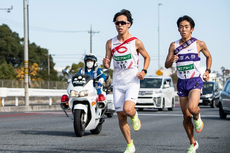 4区を走る赤星　©Nanae Suzuki　