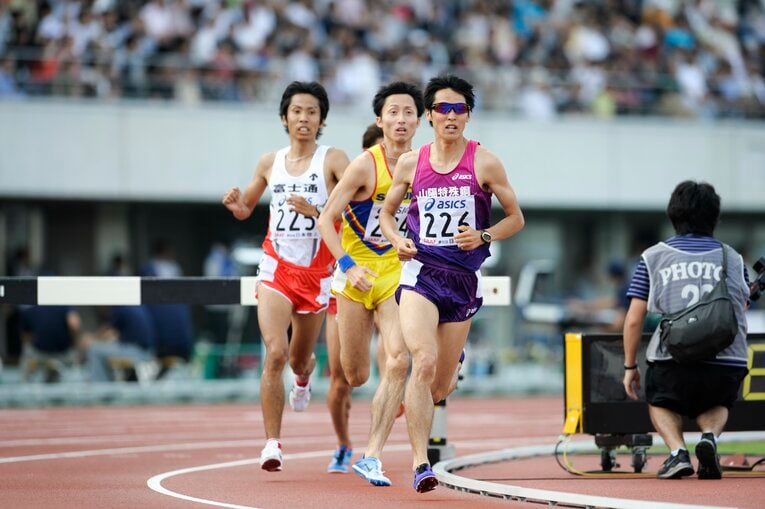 実業団では不調にあえいでいた篠藤淳だが、“本職”の3000m障害で復活を果たした　©Asami Enomoto
