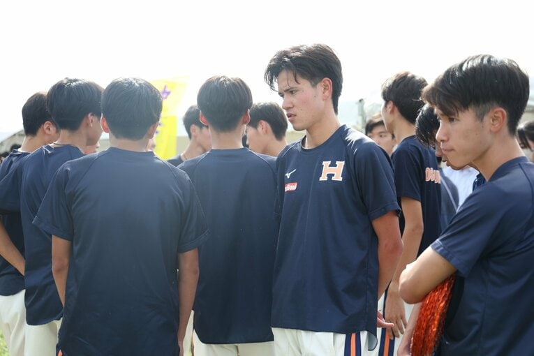 エース大島ら法政大チームの面々は呆然　©JIJI PRESS
