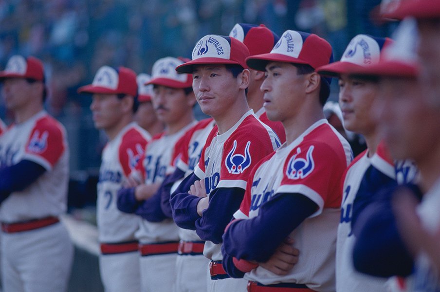 「巨人はロッテより弱い」“因縁の日本シリーズ”第7戦…試合前、加藤哲郎を襲った“不気味な空気”「巨人ベンチの僕を見る目が異様でした」<Number Web> photograph by Makoto Kenmizaki