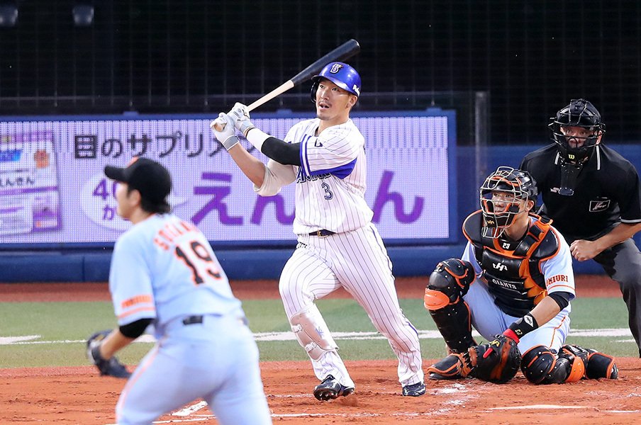 広島追撃、そしてCS初出場へ――。DeNA梶谷隆幸の打棒に火はつくか。<Number Web> photograph by NIKKAN SPORTS