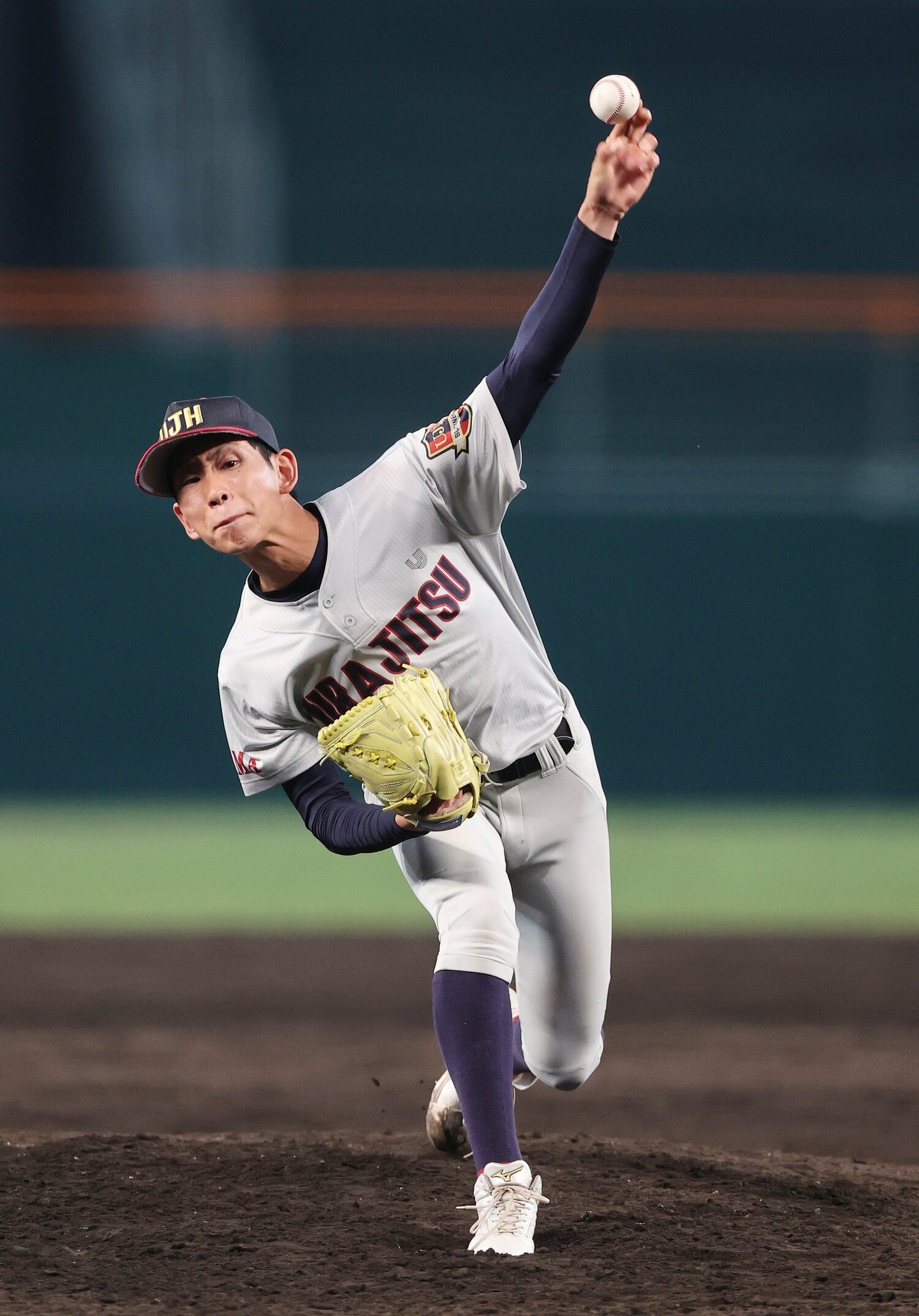 遅い球と変則フォームを備えた石戸は「飛ばないバット」時代の申し子とも言えるのかもしれない　©JIJI PRESS