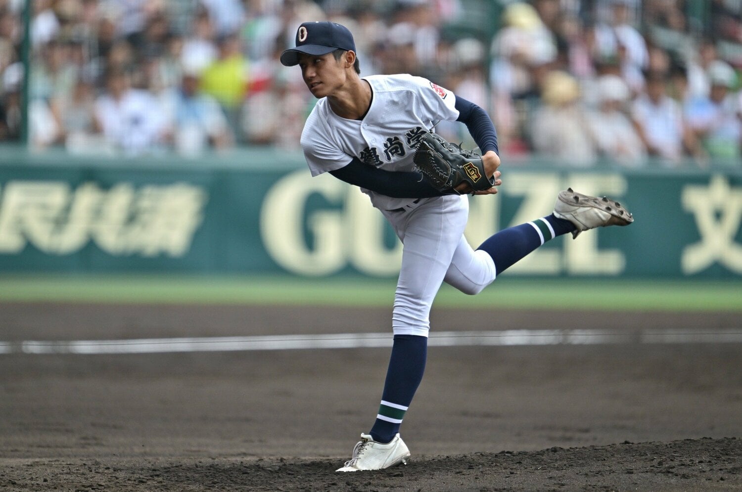 沖縄尚学「エース頼みではいけないと学んだ」日大三「エース以外ももっと起用しても」…甲子園で見えた「エース依存」脱却という新たな景色＜Number Web＞ photograph by Hideki Sugiyama