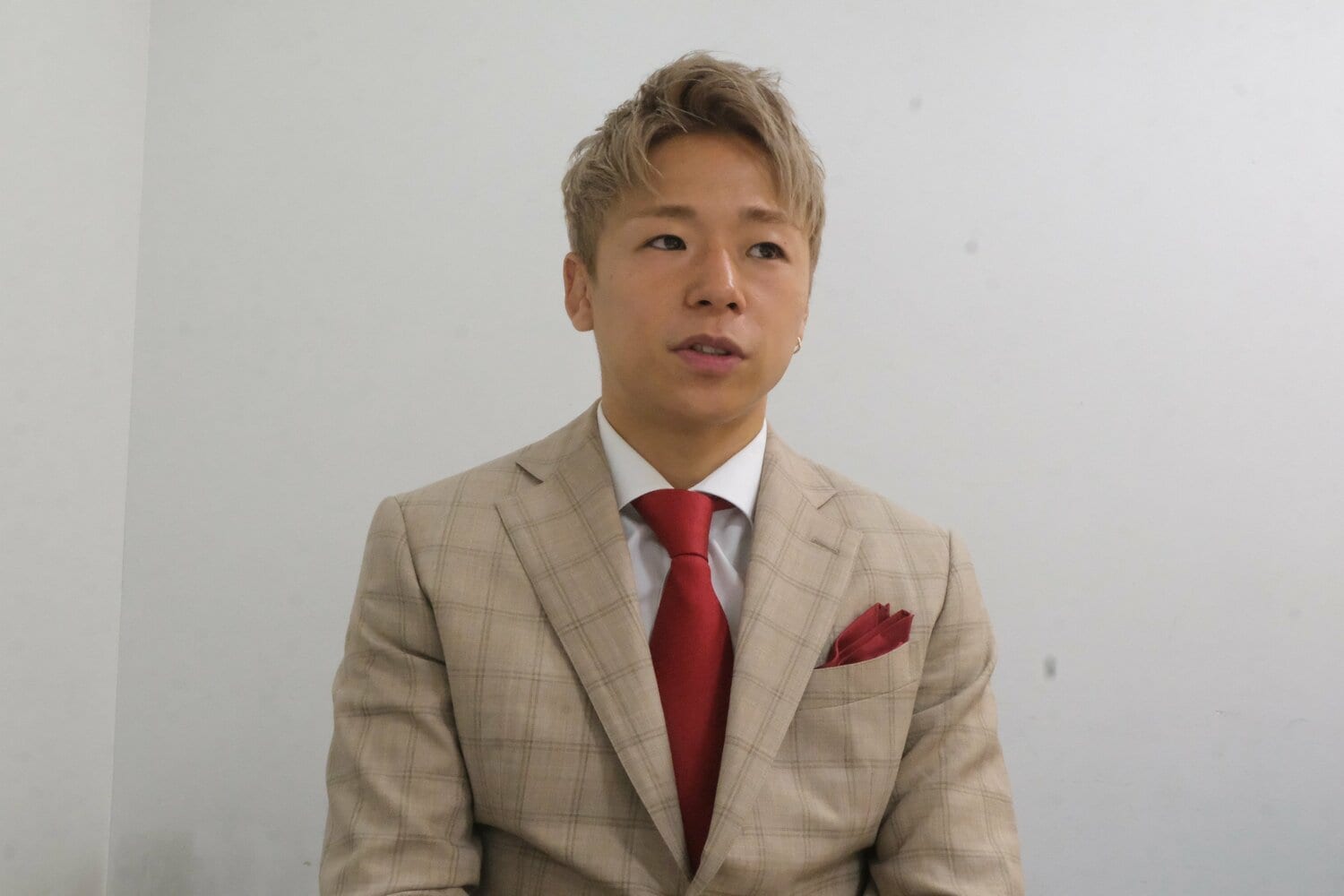 インタビューに答える武尊　©Norihiro Hashimoto