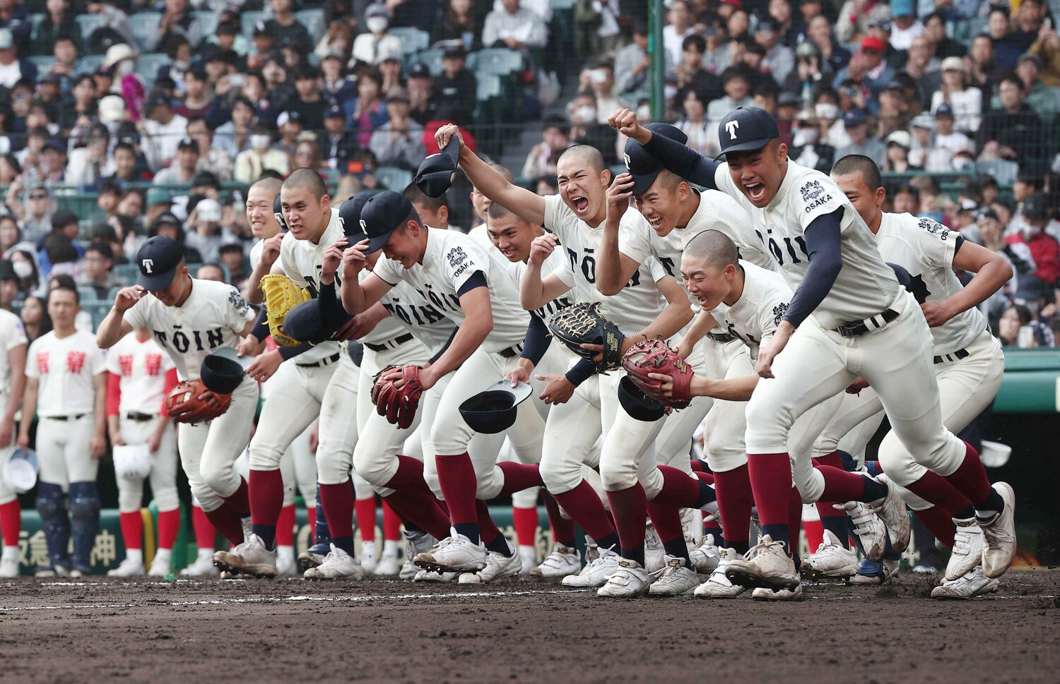 4年ぶりにセンバツを制した大阪桐蔭　©JIJI PRESS