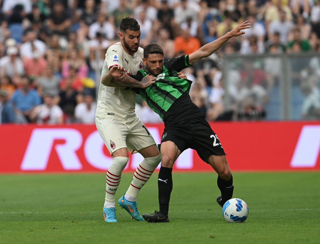 テオとデュエルするベラルディ ©Getty Images