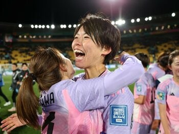 なでしこW杯8強を支えた熊谷紗希32歳の素顔「一度会えばみんな友達」若手が慕い、安藤梢先輩にも愛される“超コミュ力”「コズエ！って」＜Number Web＞ photograph by Getty Images