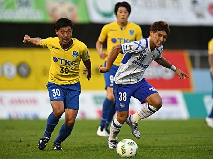堂安律&食野亮太郎をタフにしたG大阪U-23と、育成リーグへの懸念。<Number Web> photograph by J.LEAGUE