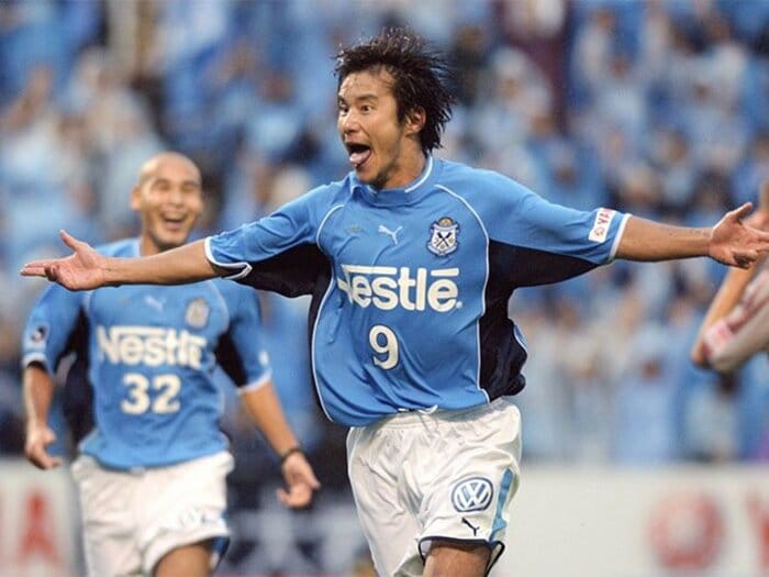 レジェンドOB中山雅史が磐田コーチ就任　「2人に負けないために…」意外過ぎる“ガムシャラプレー”誕生秘話＜Number Web＞ photograph by KYODO