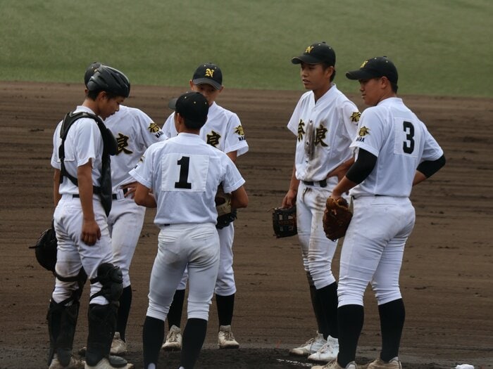 京大合格20人以上…偏差値70“奈良No.1公立進学校”野球部が秋大会で大躍進のナゼ「練習は週休2日」「ノックは10分だけ」快挙の秘密は“清掃活動”?<Number Web> photograph by Fumi Sawai