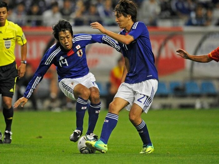 タジクの“穴熊戦法”をどう崩す?鍵を握る、司令塔としての中村憲剛。<Number Web> photograph by Takuya Sugiyama