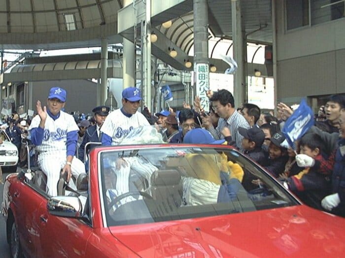 なぜDeNAが下関でオープン戦?70年前の「マルハ」から連なる愛。<Number Web> photograph by Kyodo News