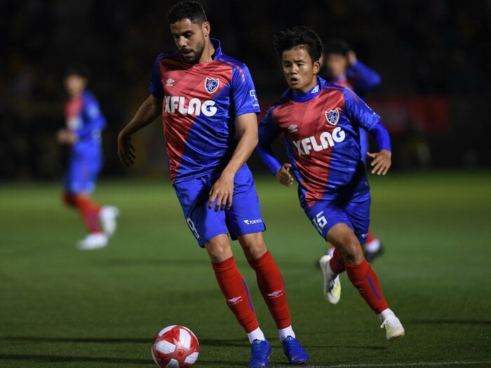 「クボは天才的…ポルトガル語も話せるとは」名ブラジル人FWが語る“新旧日本代表”リアル評「ジュンヤは突破力、モリシゲはハードだ（笑）」＜Number Web＞ photograph by Masashi Hara/Getty Images