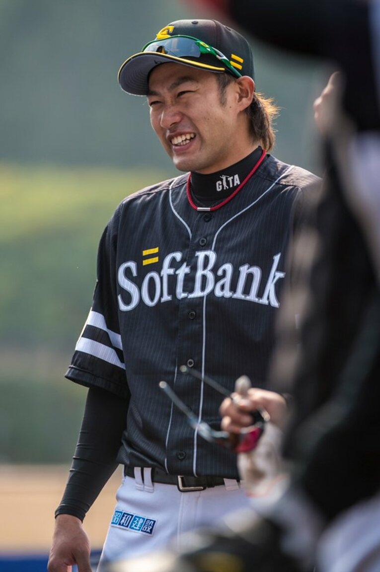 笑顔を見せるソフトバンク柳田 ／ photograph by Takuya Sugiyama