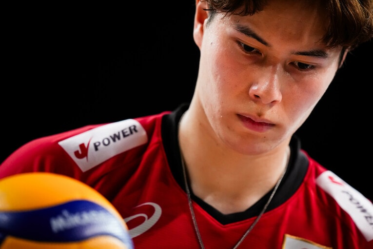 高橋藍（VNLドイツ戦）　©︎Volleyball World