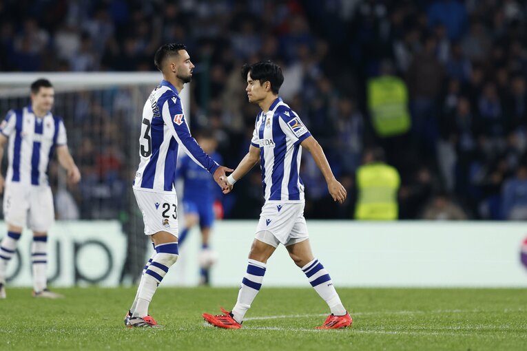 「クボ先発じゃないの？ 何でか知らないけど」驚く相手ファン…久保建英はキレキレでも「監督の采配後、表情と流れが…」カメラマンは現地で見た(7)