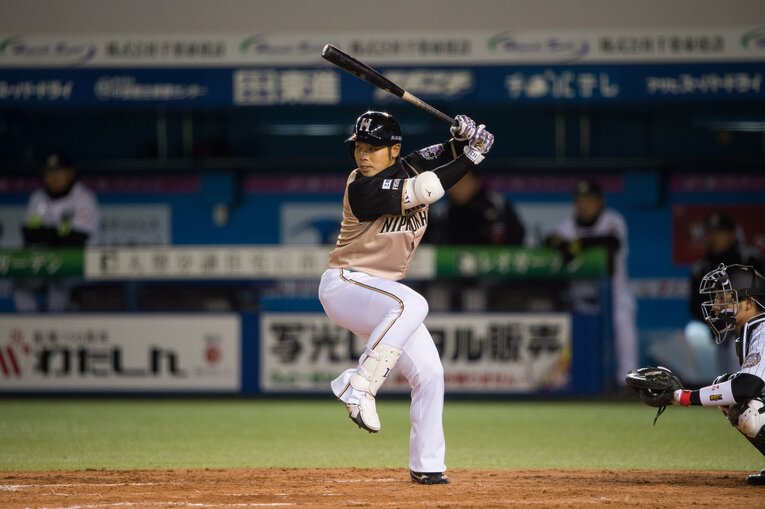 近藤は日本ハム時代に規定打席不足ながら打率4割台をマークした　©Nanae Suzuki