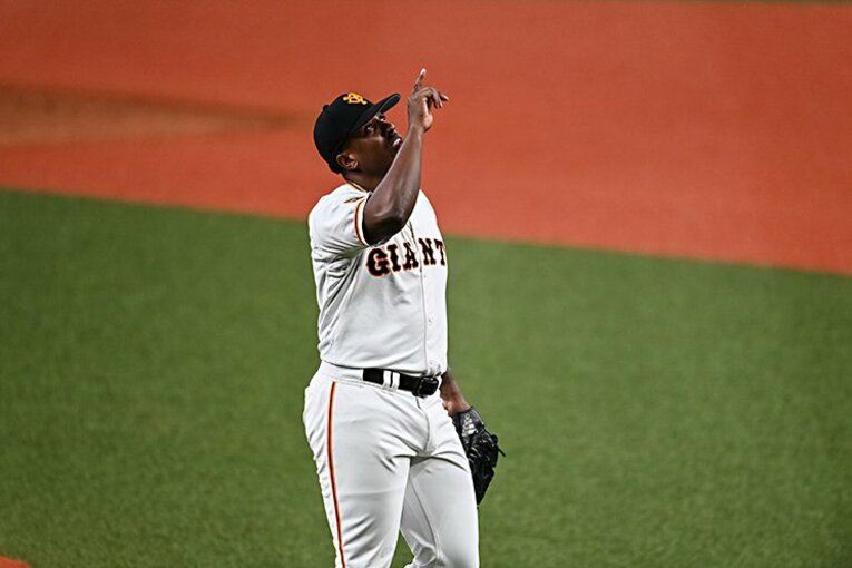 日本シリーズでホークス打線相手にパワーピッチングを見せたビエイラ（ｃ）Nanae Suzuki