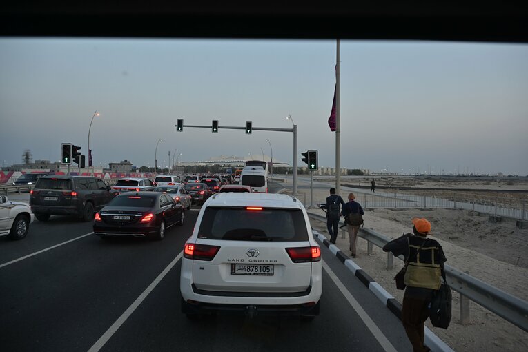 街中でもランドクルーザーは頻繁に目にする　©Getty Images
