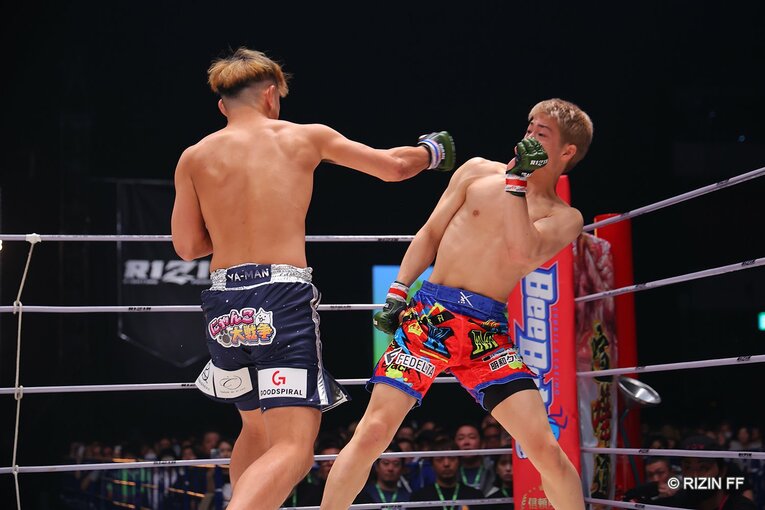 『RIZIN.42』YA-MAN vs 三浦孝太　©RIZIN FF