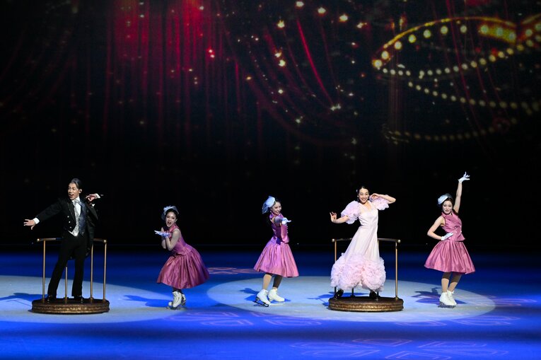 「母への永遠の愛を滑りたいな」浅田真央が明かすアイスショー『Everlasting33』に込めた“愛”「誰も見たことのない景色を届けたい」(23)