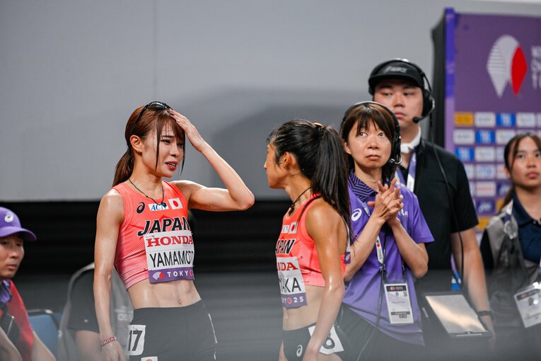 東京世界陸上女子5000m予選での田中希実と山本有真　©Nanae Suzuki